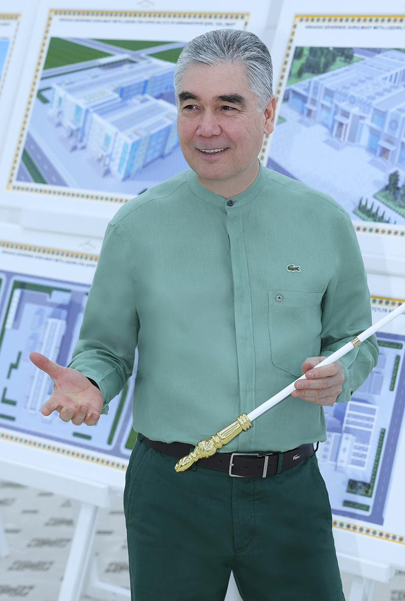 Национальный Лидер туркменского народа, Председатель Халк Маслахаты Туркменистана совершил рабочую поездку в город Аркадаг